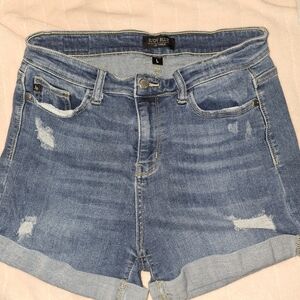 Judy blue shorts